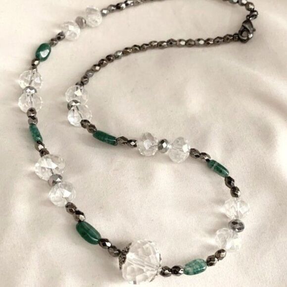 Clear, green & gray necklace (NEW) - Picture 1 of 4